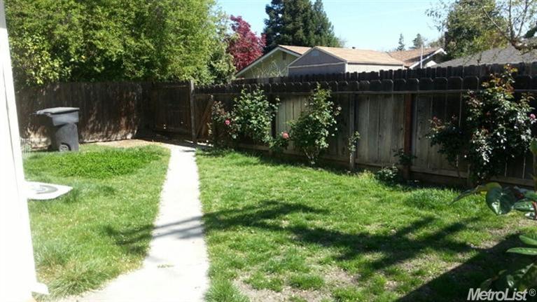 1136 El Vecino Ave, Modesto, CA 95350 photo 5