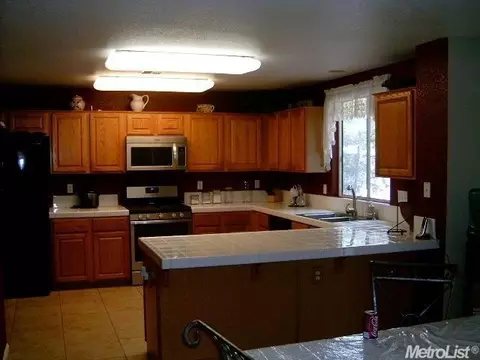 452 Red Robin Dr, Patterson, CA 95363 photo 7
