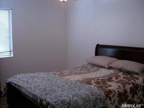 452 Red Robin Dr, Patterson, CA 95363 photo 19