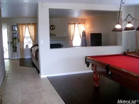 452 Red Robin Dr, Patterson, CA 95363 photo 4