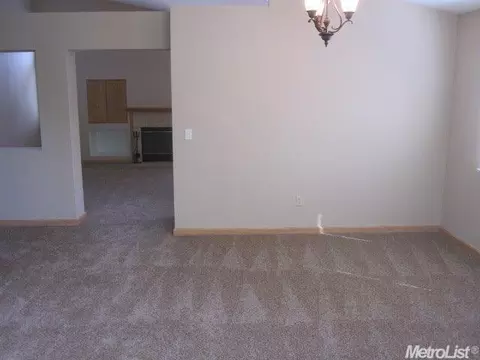1715 Lavelle Smith Dr, Tracy, CA 95376 photo 3