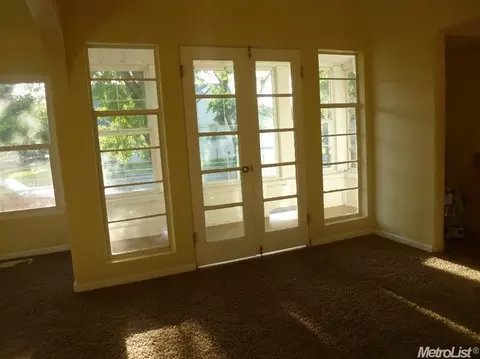 126 Pine St, Modesto, CA 95351 photo 8