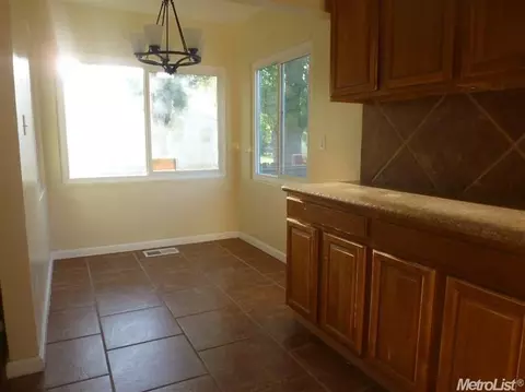 126 Pine St, Modesto, CA 95351 photo 11