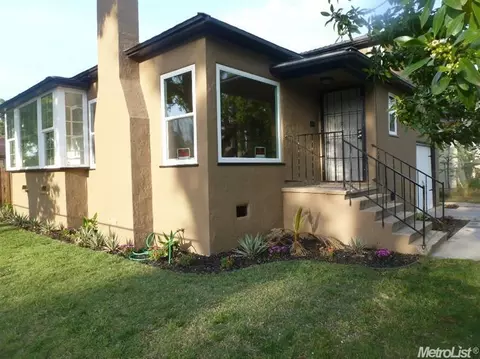 126 Pine St, Modesto, CA 95351 photo 1
