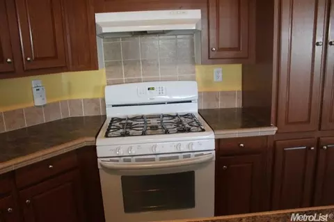 4313 Raider, Modesto, CA 95355 photo 8