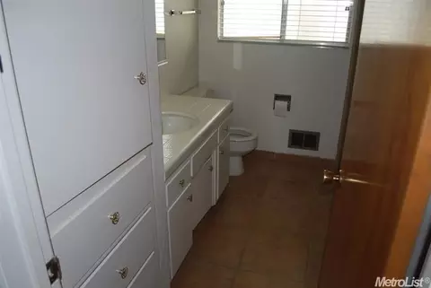 404 Grace Ave, Modesto, CA 95356 photo 17