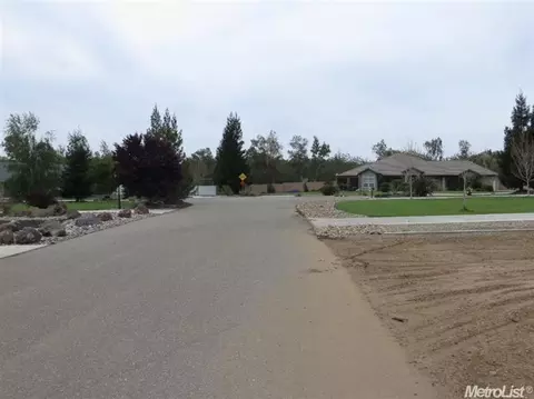 21096 E Rose Clover Ln, Linden, CA 95236 photo 3
