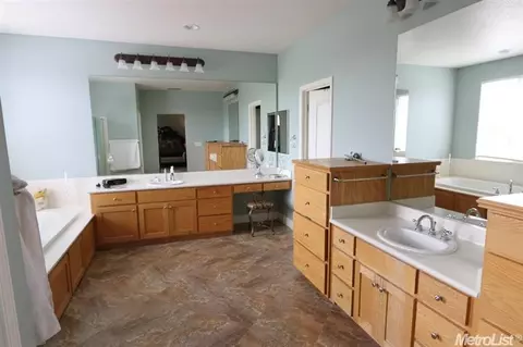 3818 Old Oak Dr, Ceres, CA 95307 photo 19