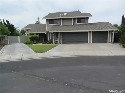 564 Tara Ct, Manteca, CA 95336 photo 1