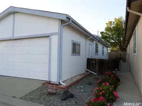 812 W Clover Rd #5, Tracy, CA 95376 photo 2