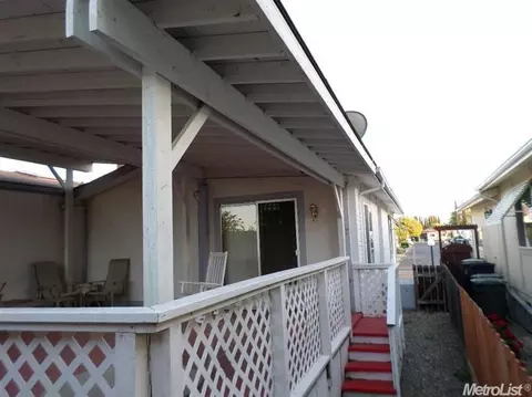 812 W Clover Rd #5, Tracy, CA 95376 photo 4