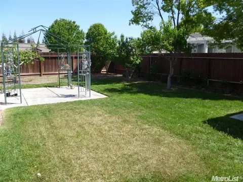 210 W Boesch Dr, Ripon, CA 95366 photo 13