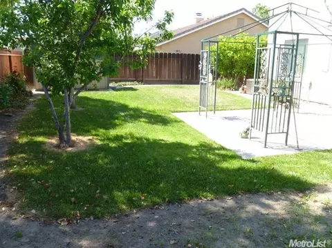210 W Boesch Dr, Ripon, CA 95366 photo 16