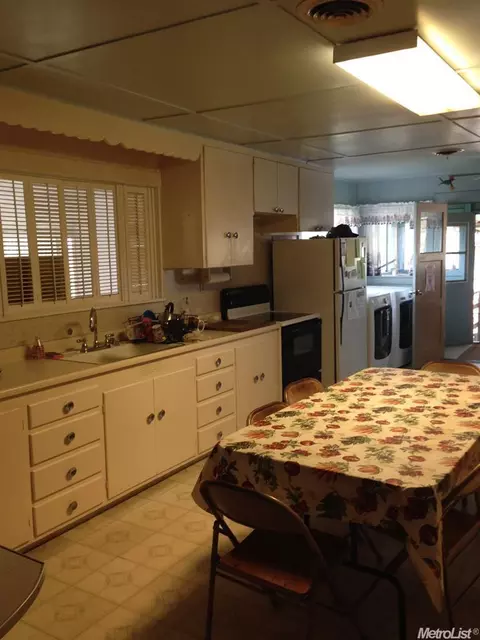 418 Faust Rd, Modesto, CA 95358 photo 5