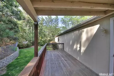 120 Overlook, Colfax, CA 95713 photo 2