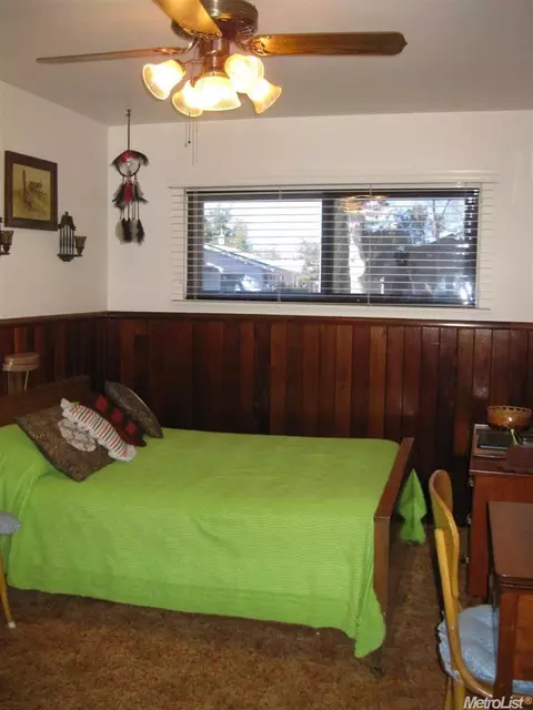 708 N School St, Lodi, CA 95240 photo 11