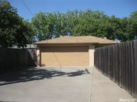 708 N School St, Lodi, CA 95240 photo 18