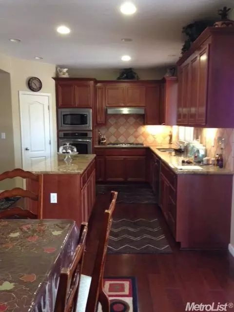 2429 Callaham Way, Modesto, CA 95355 photo 2