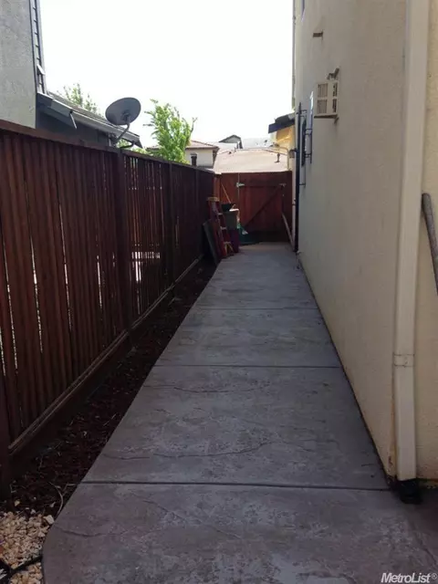2429 Callaham Way, Modesto, CA 95355 photo 21