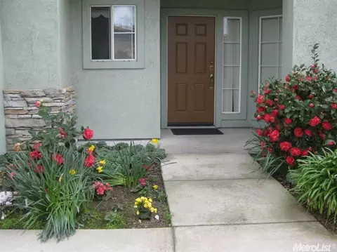 278 W Boesch Dr, Ripon, CA 95366 photo 2