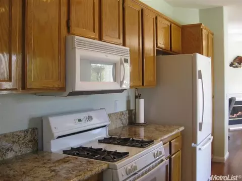 278 W Boesch Dr, Ripon, CA 95366 photo 5