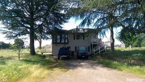 9364 Sunflower Rd, Wilton, CA 95693 photo 2