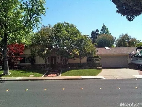 3632 Colonial Dr, Modesto, CA 95356 photo 1