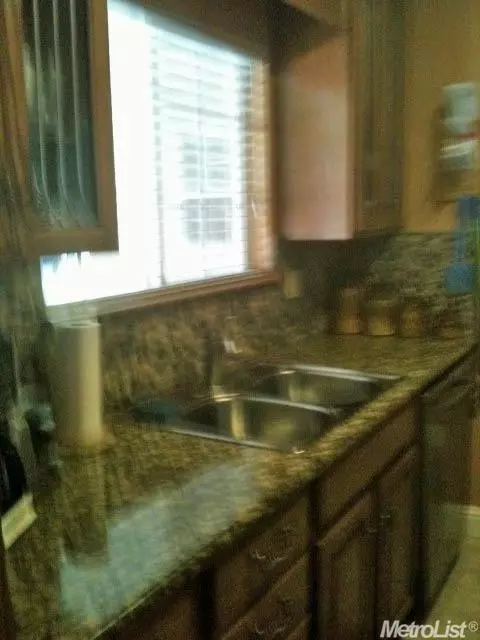 3632 Colonial Dr, Modesto, CA 95356 photo 6