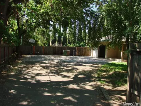 610 Simon St, Galt, CA 95632 photo 3