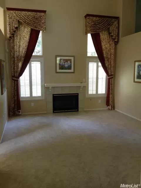 2120 Wimbledon Ct, Modesto, CA 95355 photo 3