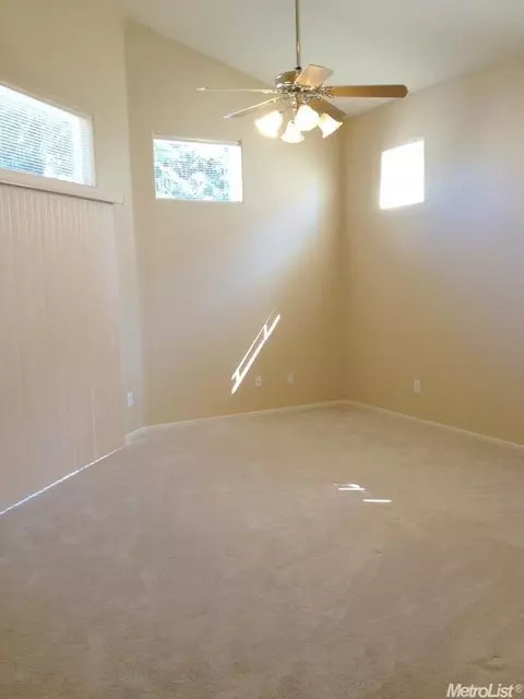 2120 Wimbledon Ct, Modesto, CA 95355 photo 8