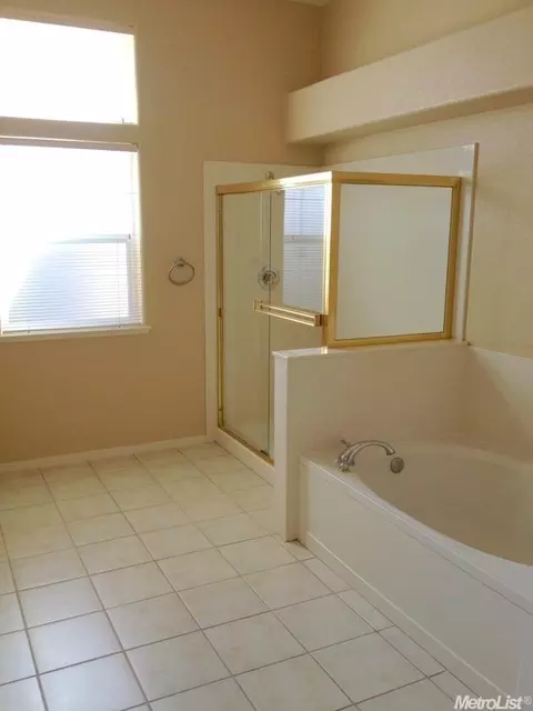 2120 Wimbledon Ct, Modesto, CA 95355 photo 10