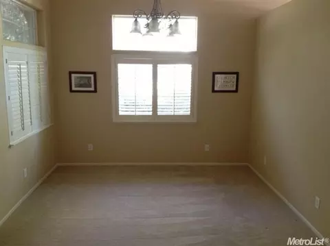 2120 Wimbledon Ct, Modesto, CA 95355 photo 4