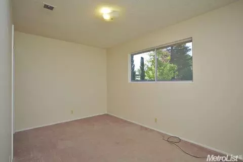 2762 Belmont Dr, Davis, CA 95618 photo 13