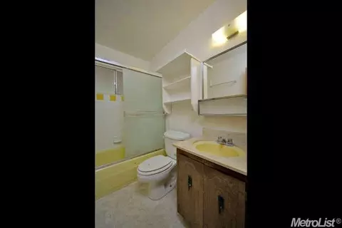 2762 Belmont Dr, Davis, CA 95618 photo 19