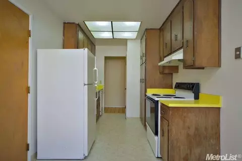 2762 Belmont Dr, Davis, CA 95618 photo 7