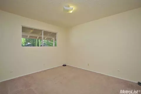 2762 Belmont Dr, Davis, CA 95618 photo 17
