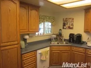 6773 Beth Cir, Winton, CA 95388 photo 8