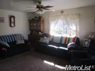 6773 Beth Cir, Winton, CA 95388 photo 4