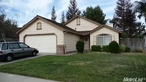 821 Van Norstrand Ct, Modesto, CA 95351 photo 2