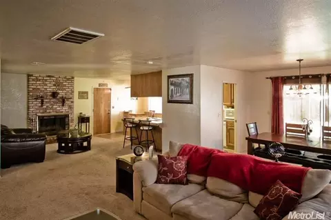 1309 Christopher Ct, Modesto, CA 95355 photo 5