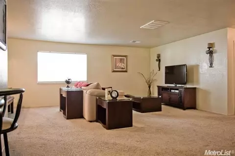 1309 Christopher Ct, Modesto, CA 95355 photo 6
