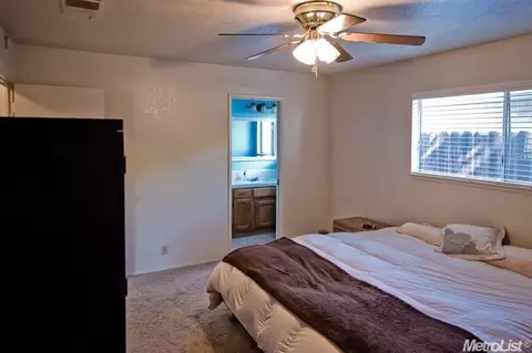 1309 Christopher Ct, Modesto, CA 95355 photo 18