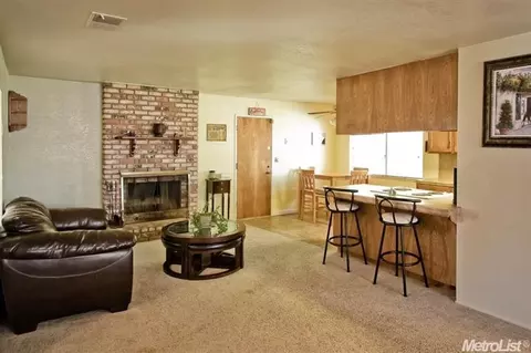 1309 Christopher Ct, Modesto, CA 95355 photo 3
