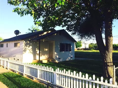 4905 Okmulgee Ave, Olivehurst, CA 95961 photo 1