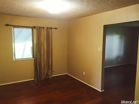 4905 Okmulgee Ave, Olivehurst, CA 95961 photo 5