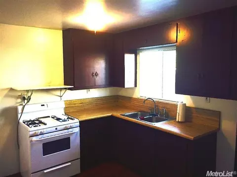 4905 Okmulgee Ave, Olivehurst, CA 95961 photo 3
