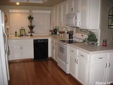 2104 Shaddox Ave, Modesto, CA 95358 photo 4
