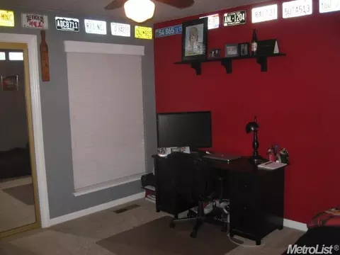 2104 Shaddox Ave, Modesto, CA 95358 photo 13