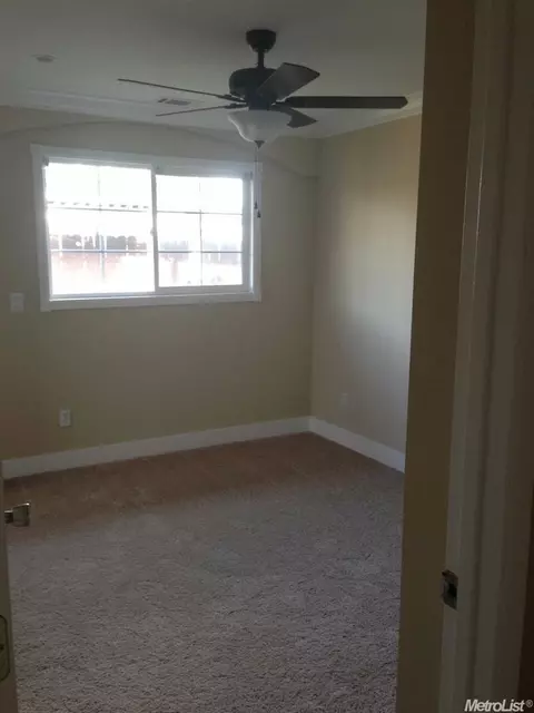 1 Lowe, Lodi, CA 95240 photo 17
